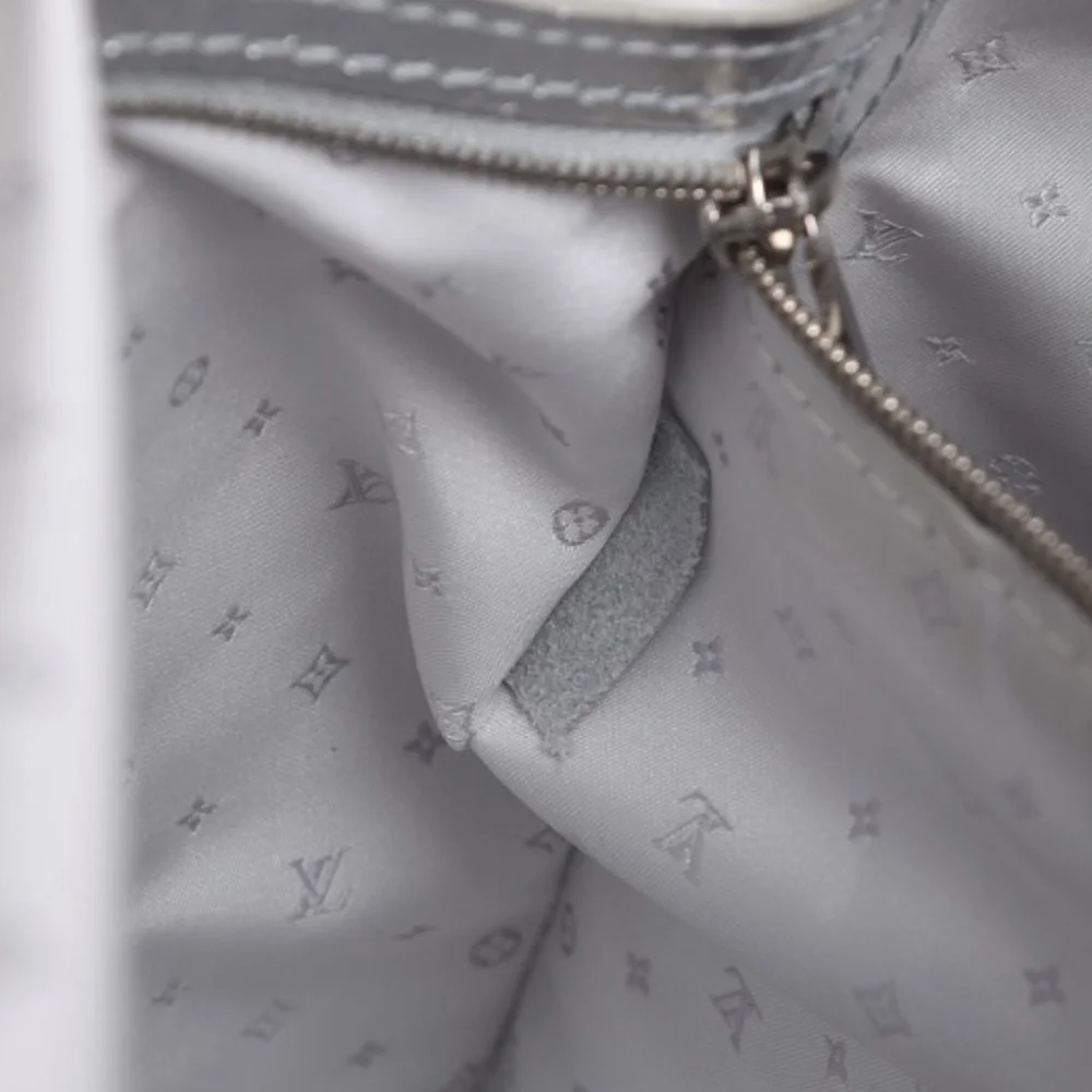 Authentic Louis Vuitton Suhali Lockit MM Silver - EUC - Rare piece from 2007 - Picture 10 of 11